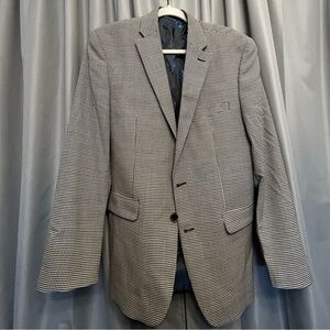 Vince Camuto blazer 40R Modern Fit blazer Wool blend checker plaid